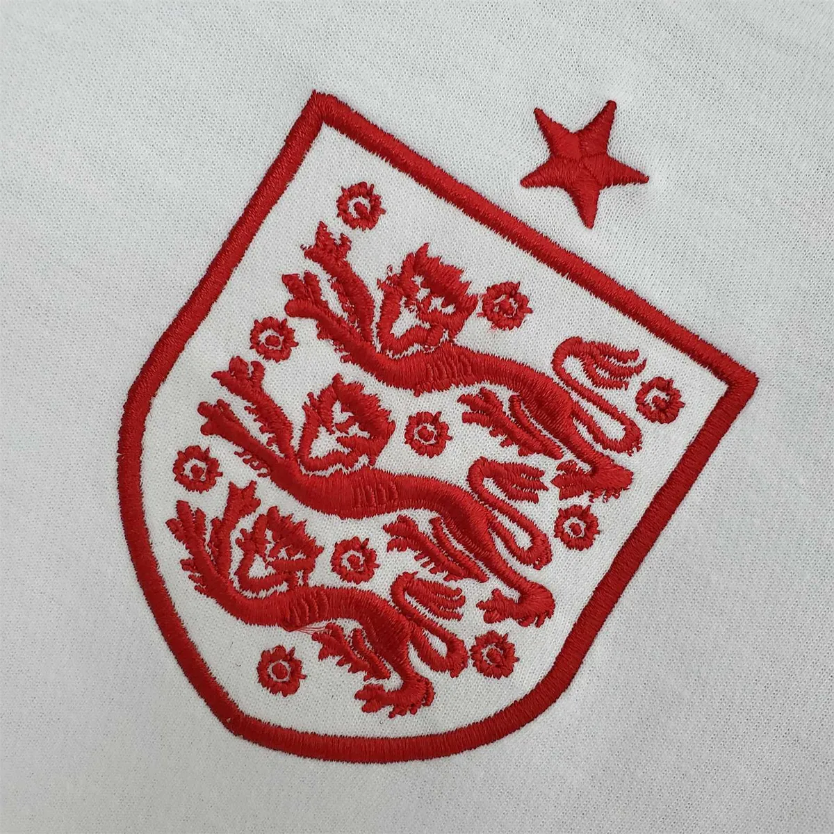 2012 England home1684421307000 1