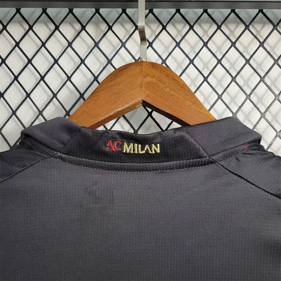 22-23 AC Milan fourth away 13