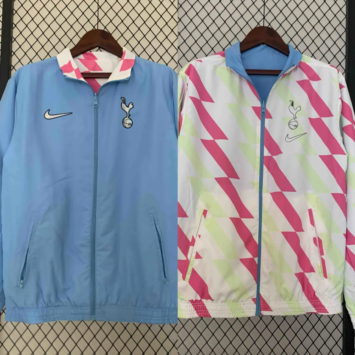 23-24 Tottenham Hotspur Reversible Windbreaker White&Blue Double-Sides Soccer Jerseys For Sale 7