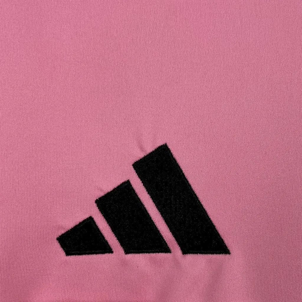 25-26 Real Madrid OG Pink Special Edition T-Shirt AAAAJersey Dropship Yupoo 1