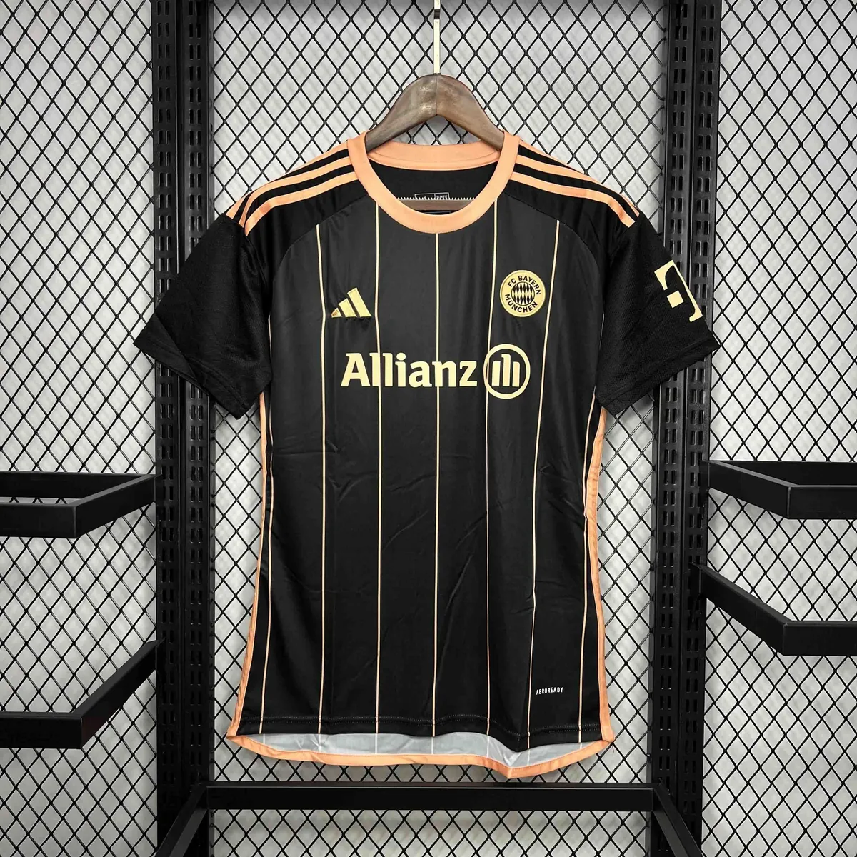 24-25 Bayern Munich Special Edition Black Kit Soccer Uniform AAAAJerseys Dropshipping Yupoo 6