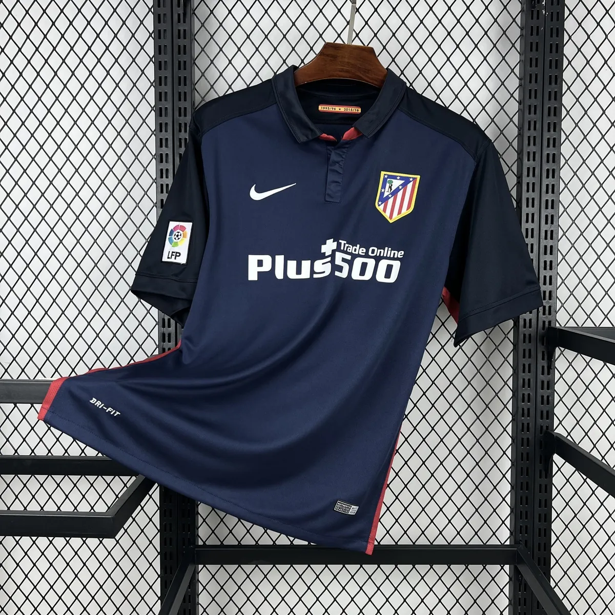 15-16 Atletico Madrid Mens Away Retro Kit Vintage Soccer T-Shirt AAAAJersey Supply Yupoo 6