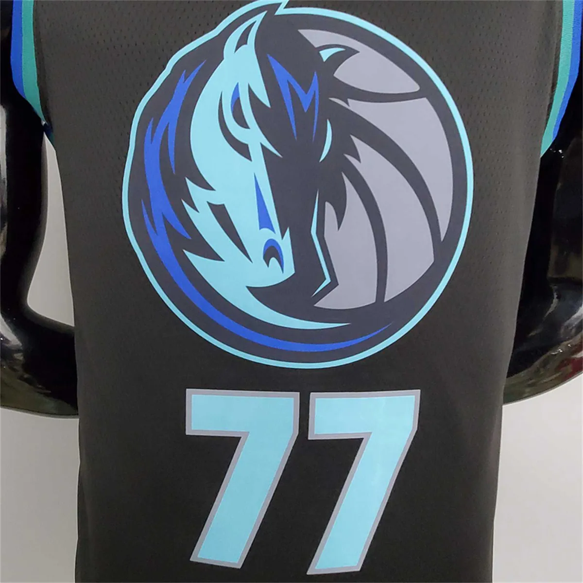 Lone Ranger Dongqiqi#77 Big Bull Head Black 2