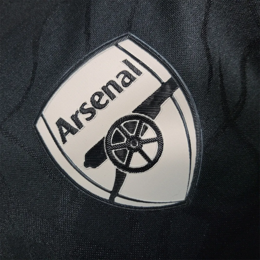 23-24 Arsenal co-branded player version 5