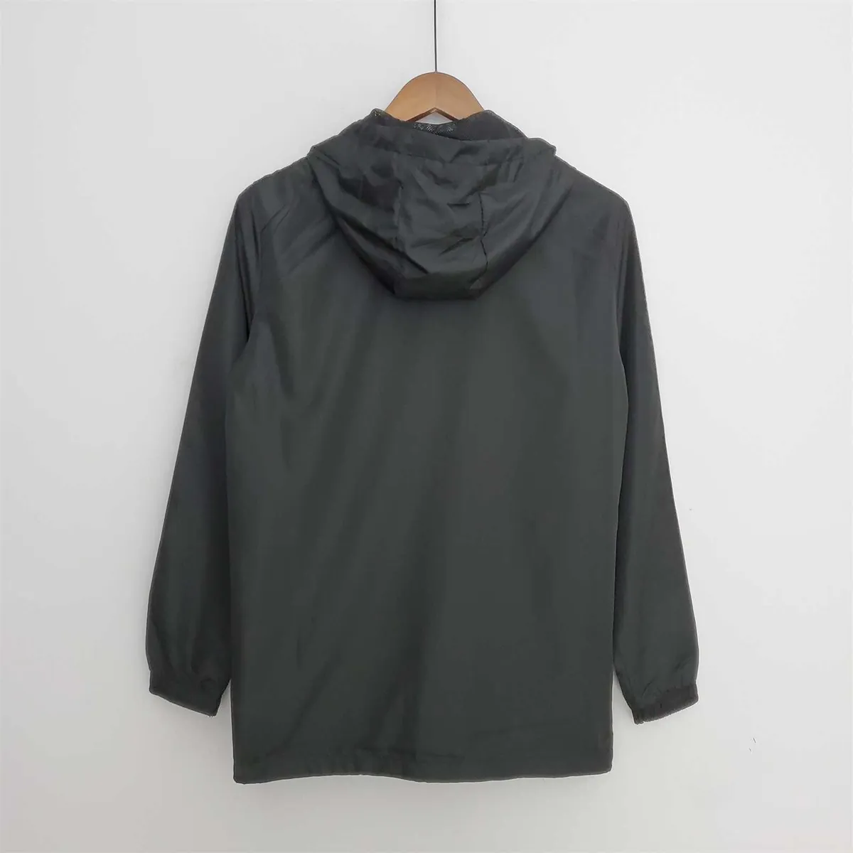21-22 Colo-Colo black windbreaker 1