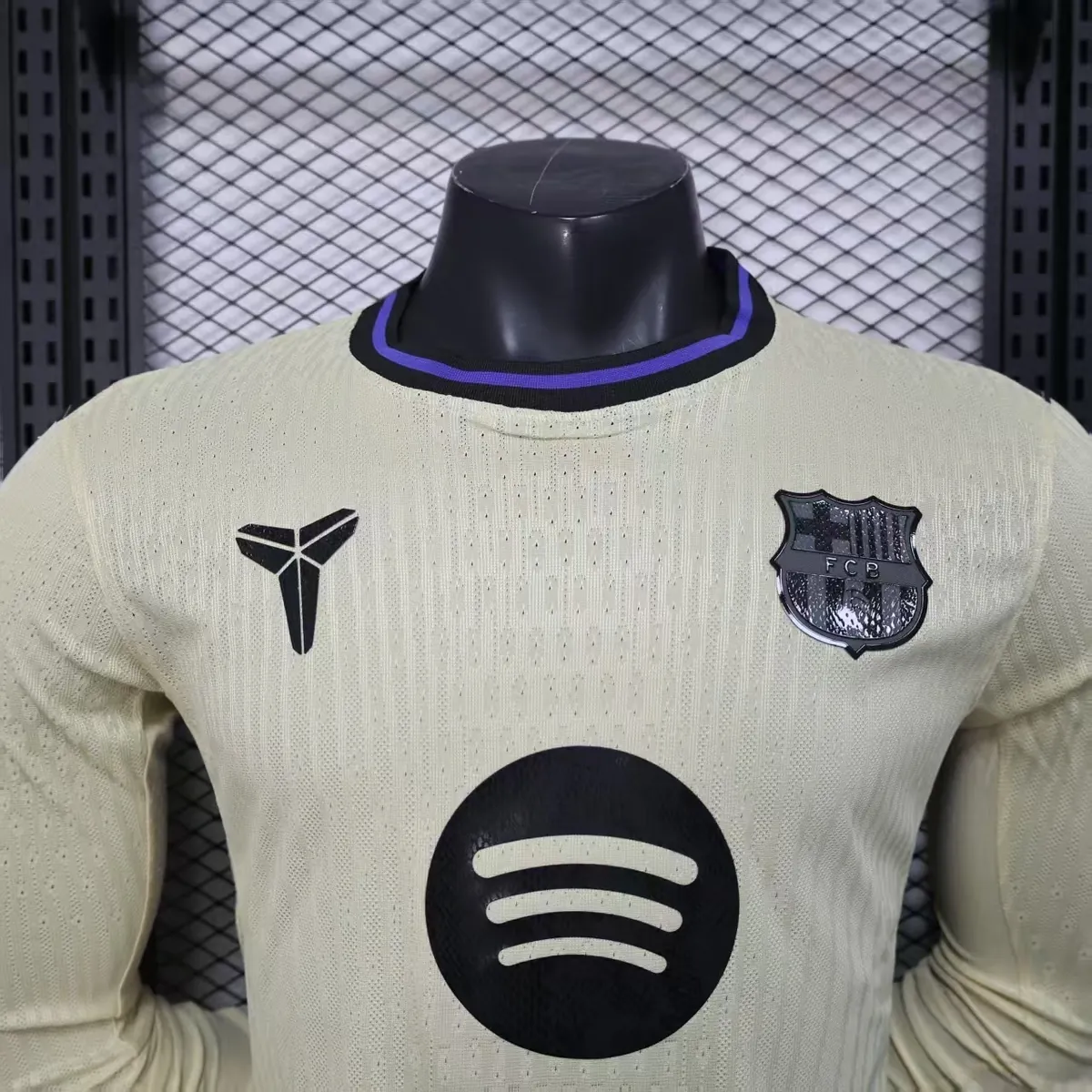 25-26 Barcelona Away Kit Football Player Version Long Sleeve Shirt AAAAJersey Supply Yupoo 4