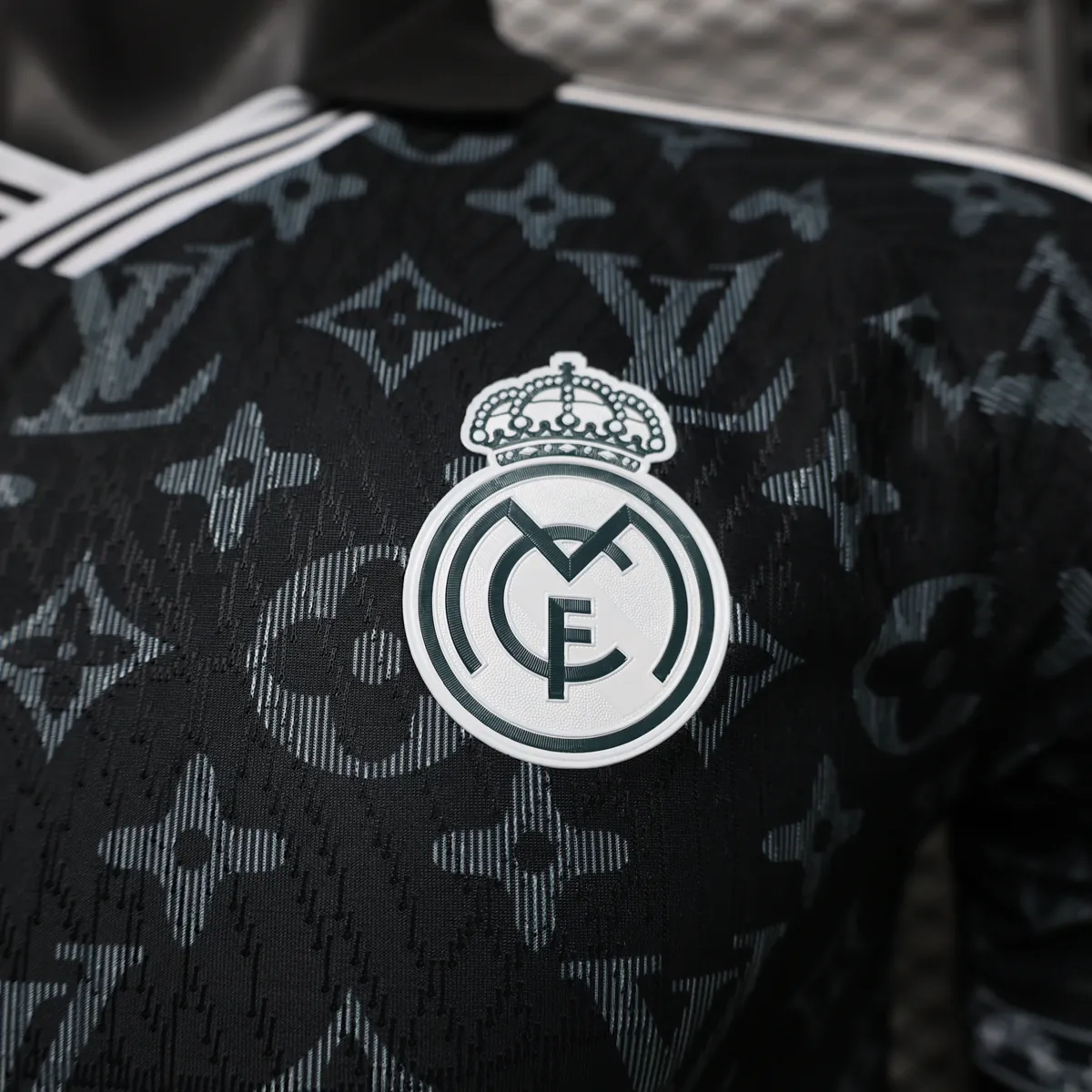 26-27 Real Madrid LV Player Edition Football T-Shirt AAAAJersey Supply Yupoo 8 5