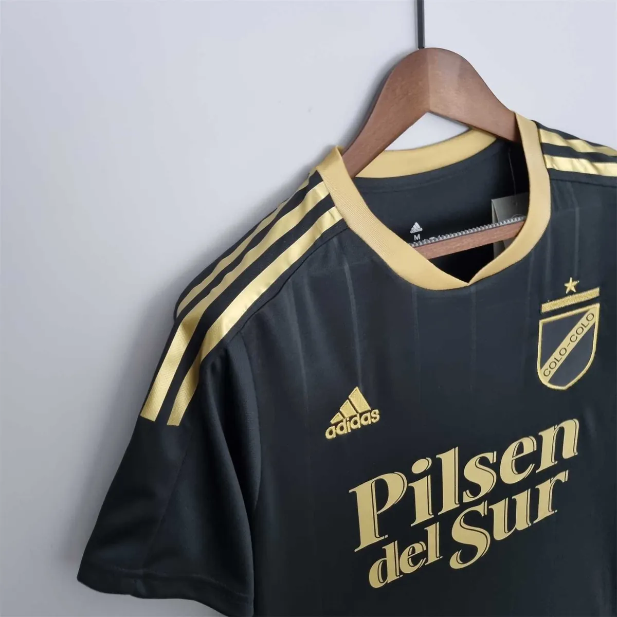22-23 Colo-Colo black commemorative edition 7