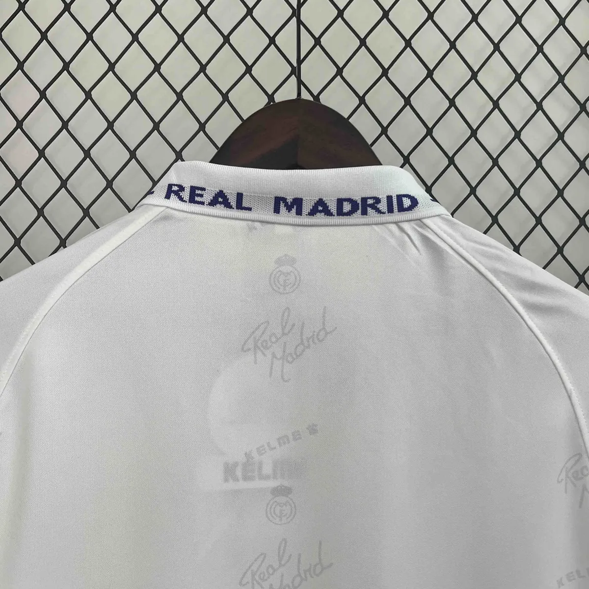 94-96 Real Madrid Home Retro Kit Long Sleeve Vintage Shirt Football AAAAJersey Supplier 4