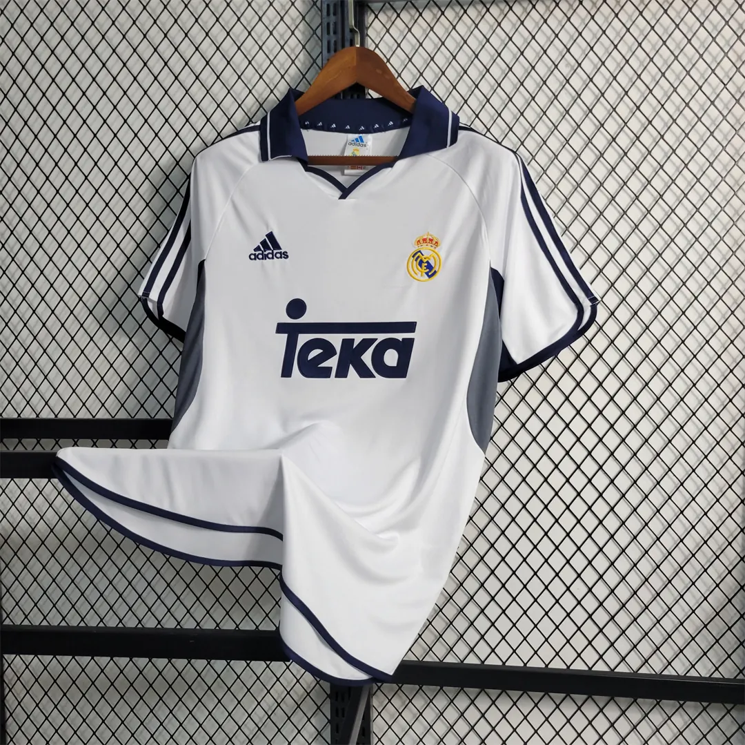 00-01 Real Madrid home 8