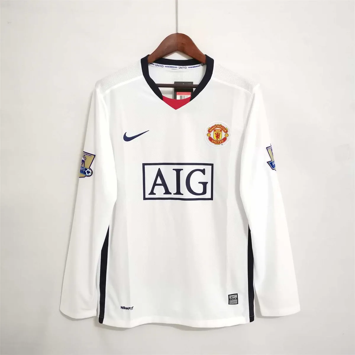 08-09 Manchester United away white UCL final long sleeve 17