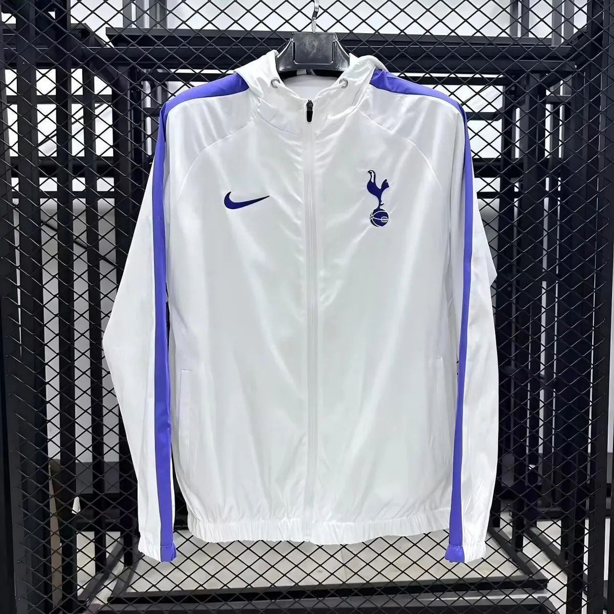 25-26 Tottenham Hotspur White Windbreaker Jackets AAAAJersey Supply Yupoo 3