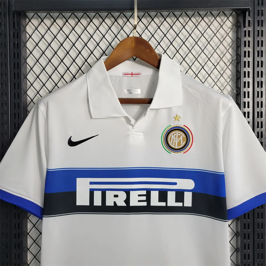 09-10 Inter Milan white away 11