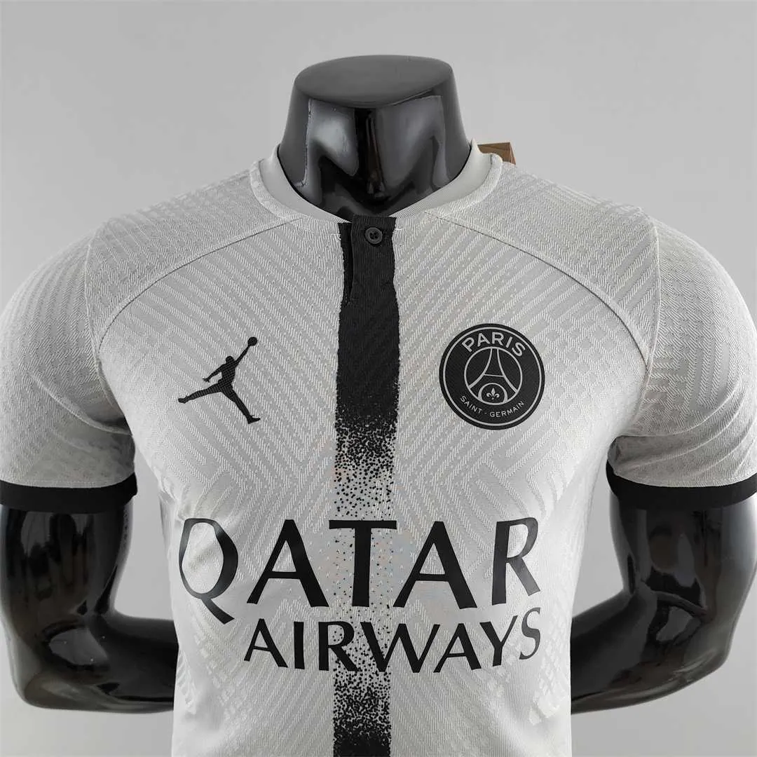 22-23 PSG away player version 16