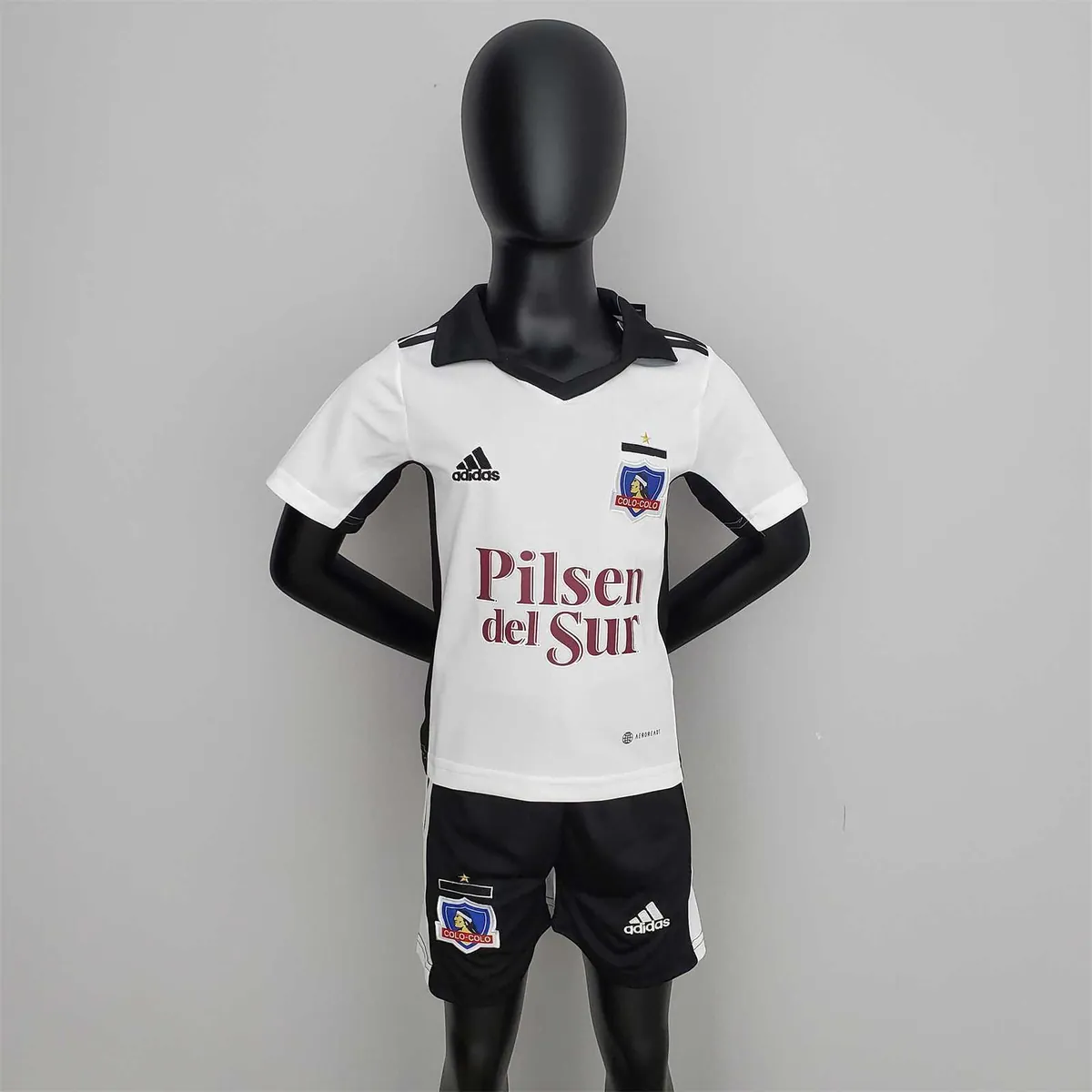 22-23 Colo-Colo home kids kit 10