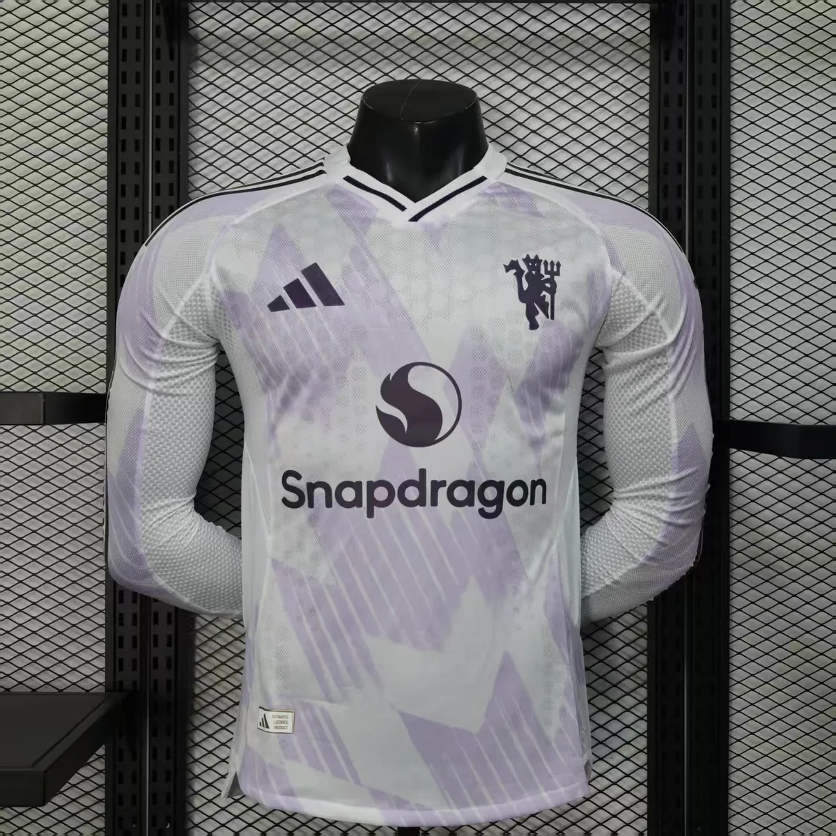 25-26 Manchester United Away Kit Player Version Long Sleeve Shirt AAAAJersey Supplier Yupoo 5