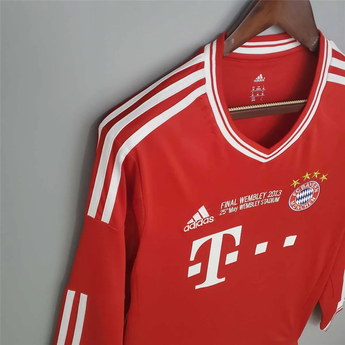 13-14 Bayern Munich Champions League home long sleeve 4