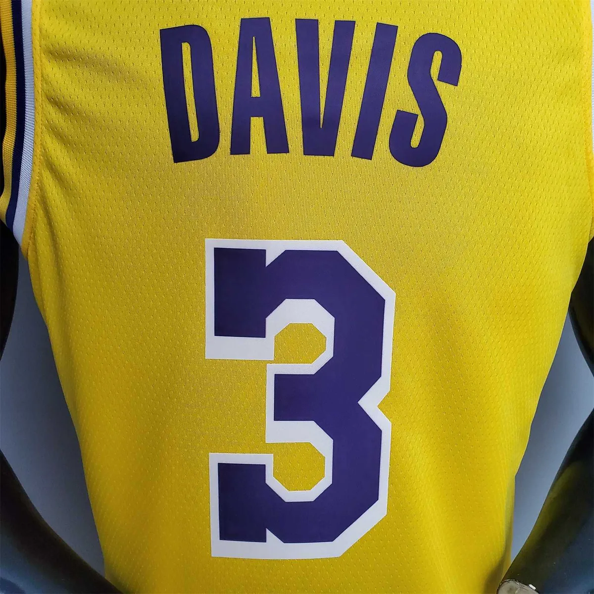DAVIS #3 Lakers Commemorative Edition Round neck yellow 6