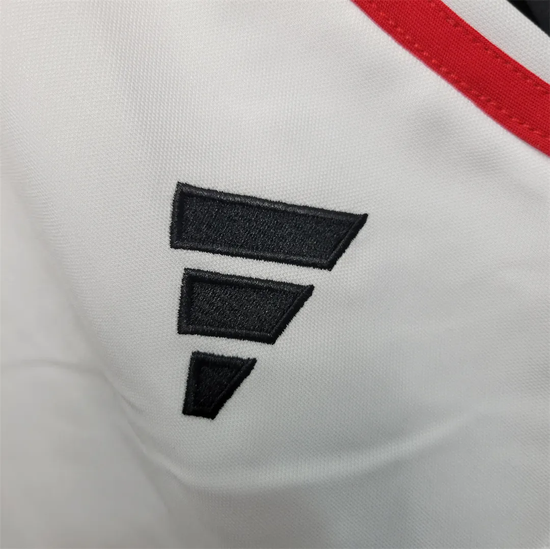 23-24 Sao Paulo home Shorts 3