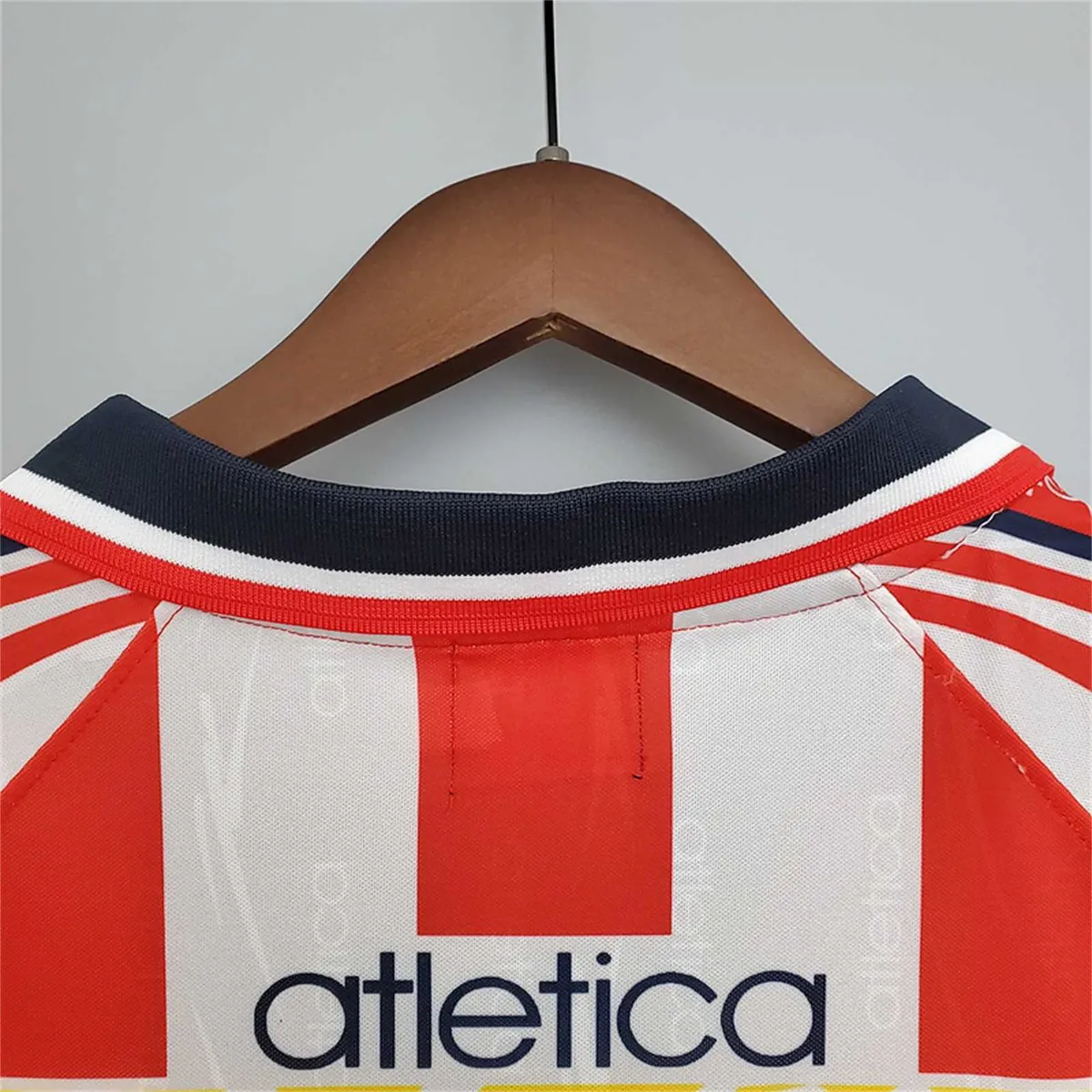 98-99 Chivas home 6