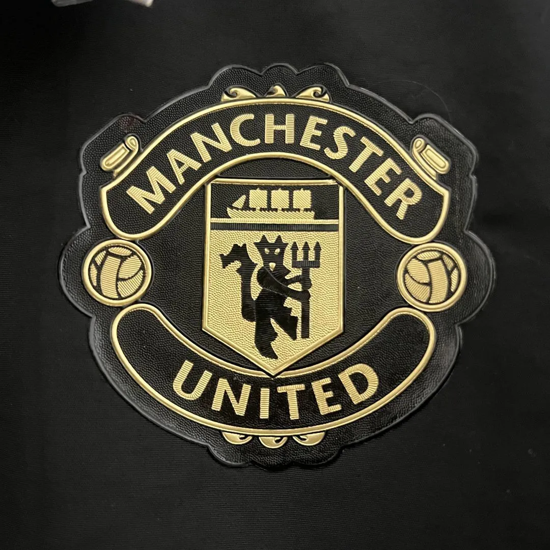 24-25 Manchester United Green and Black Reversible Windbreaker Double-Sides Jacket 4