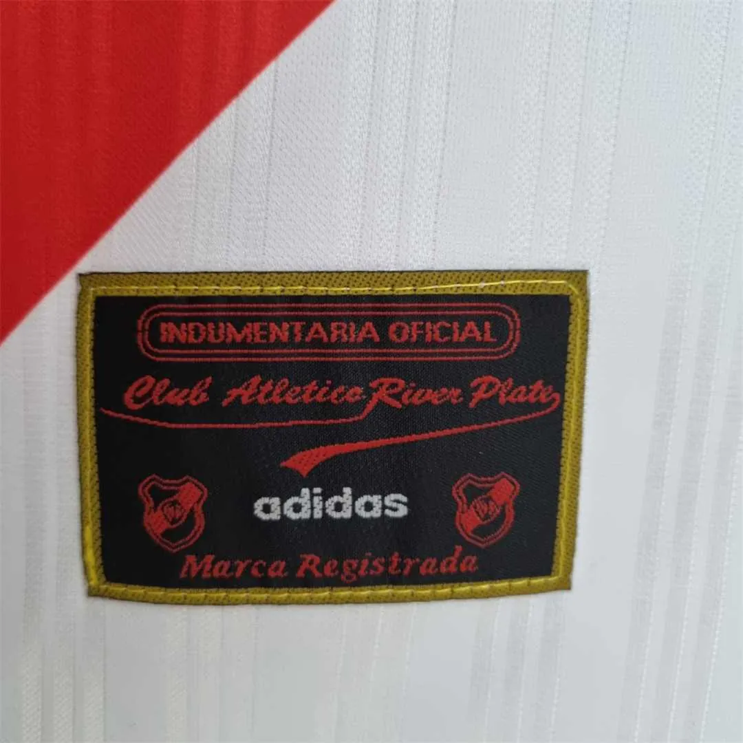 95-96 River Plate home 8