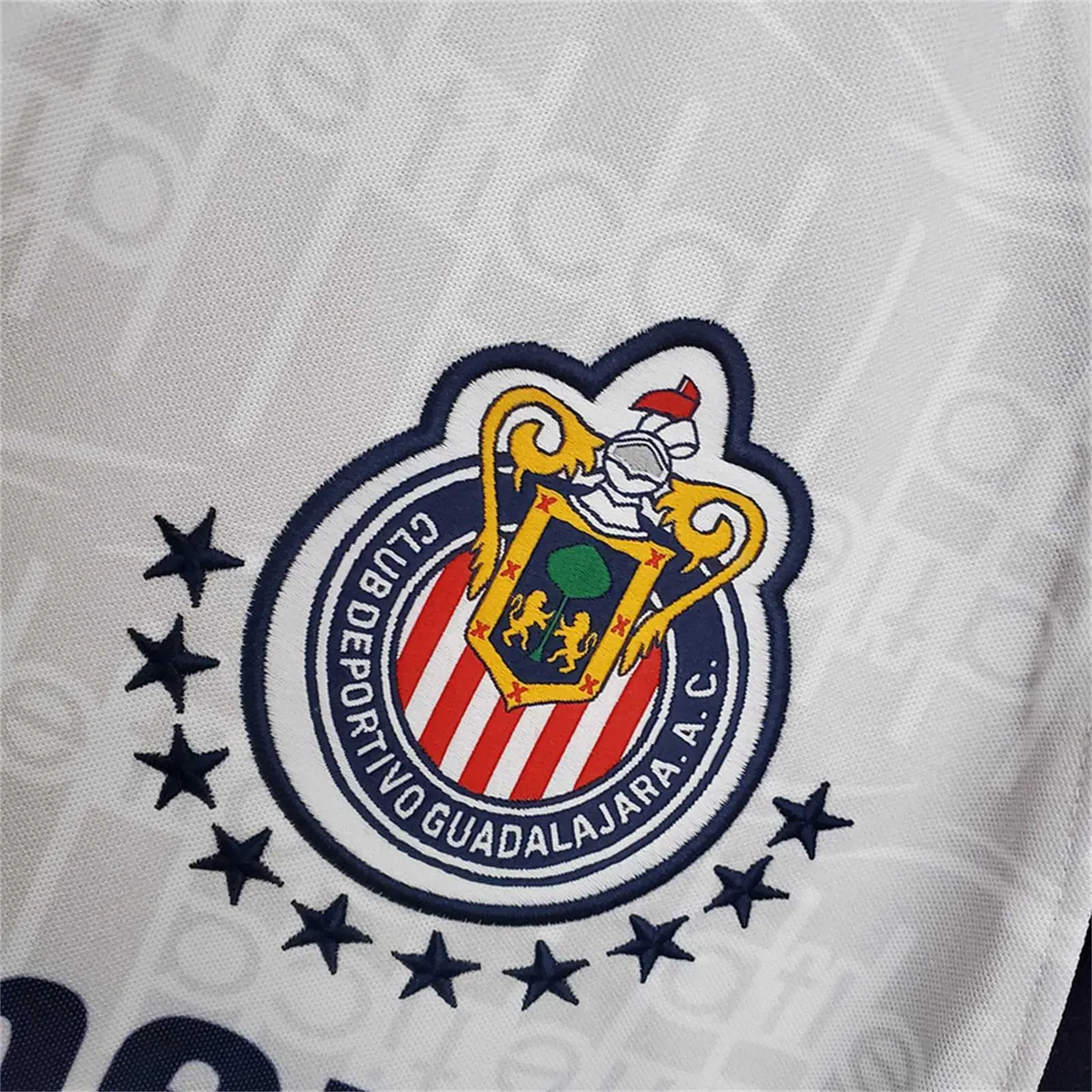 99-00 Chivas away1684414408000 3