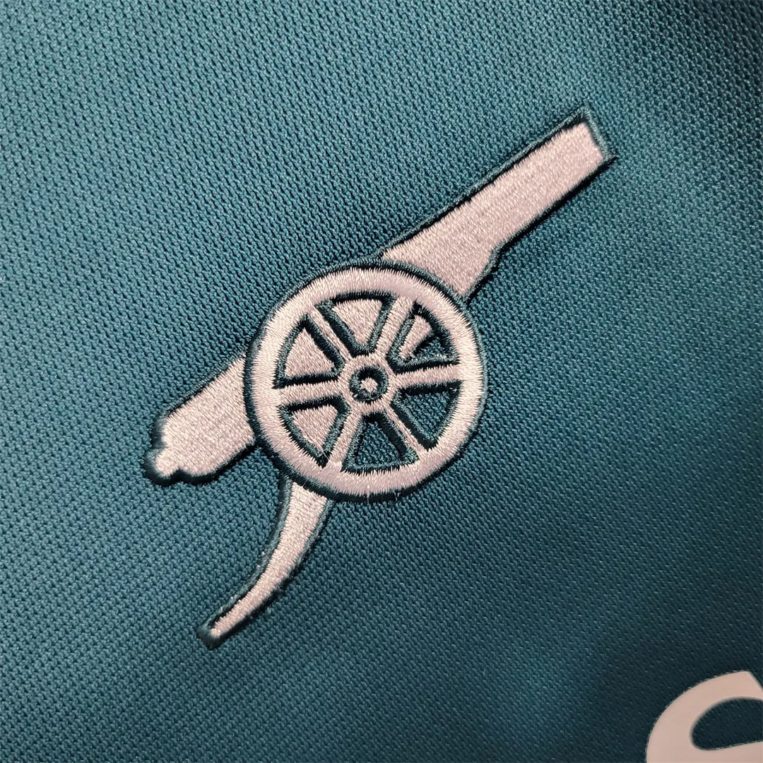 23-24 Arsenal third away 9