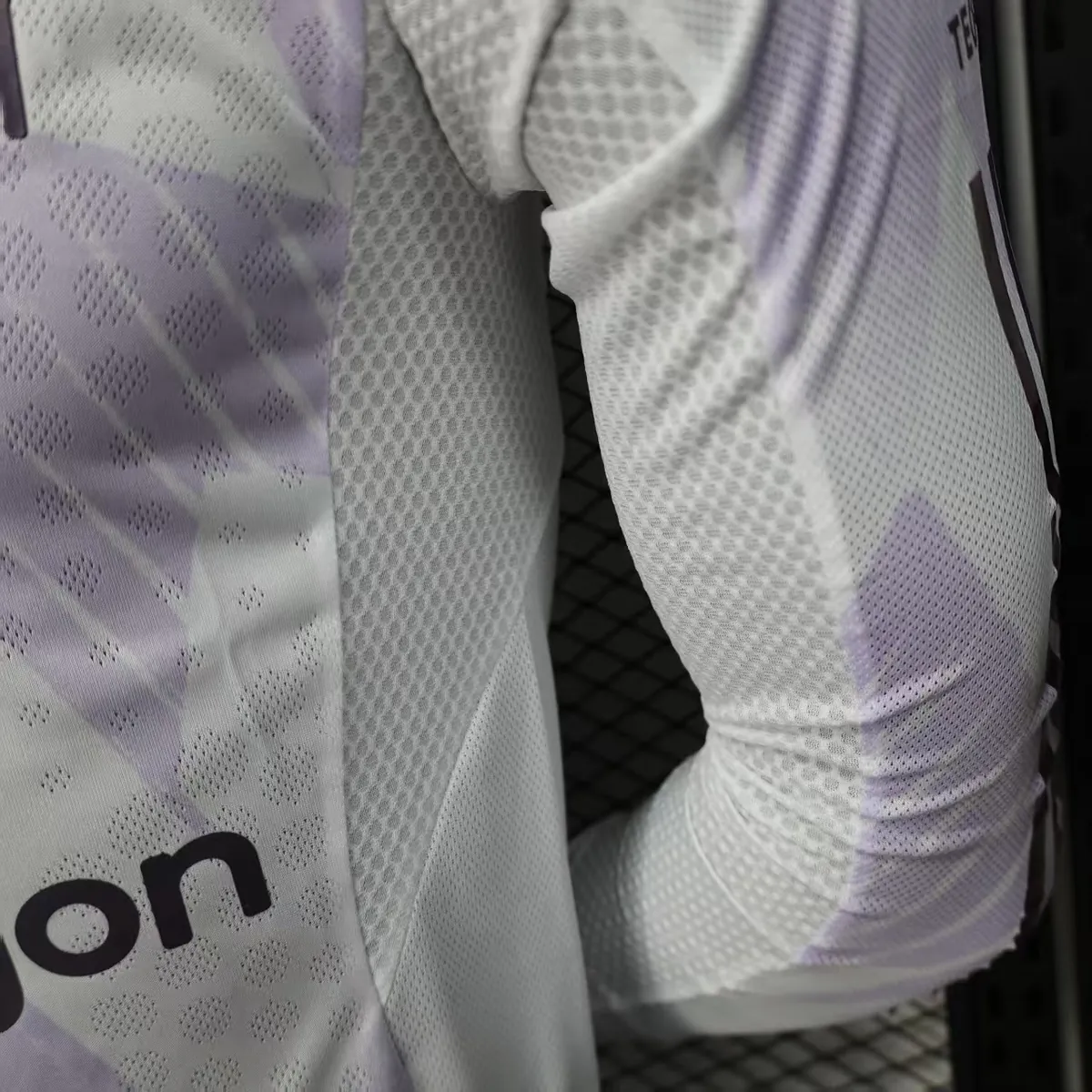 25-26 Manchester United Away Kit Player Version Long Sleeve Shirt AAAAJersey Supplier Yupoo 3