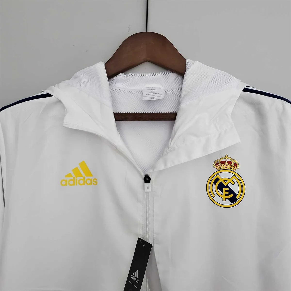 22-23 Real Madrid white windbreaker 7