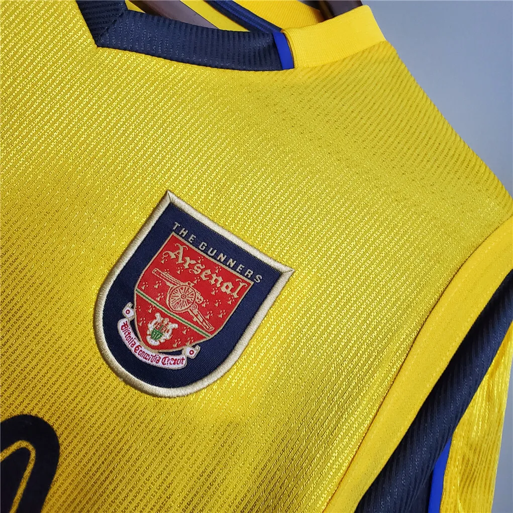 99-00 Arsenal away 7