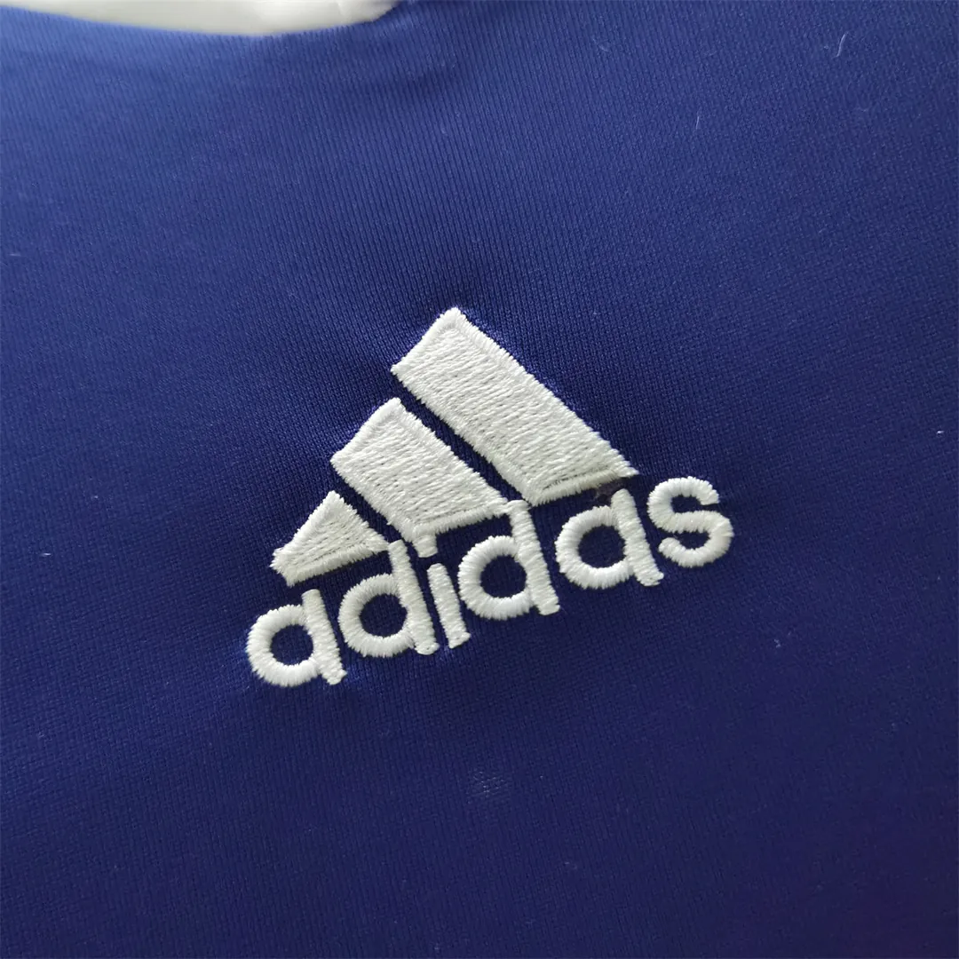 2010 France home 5