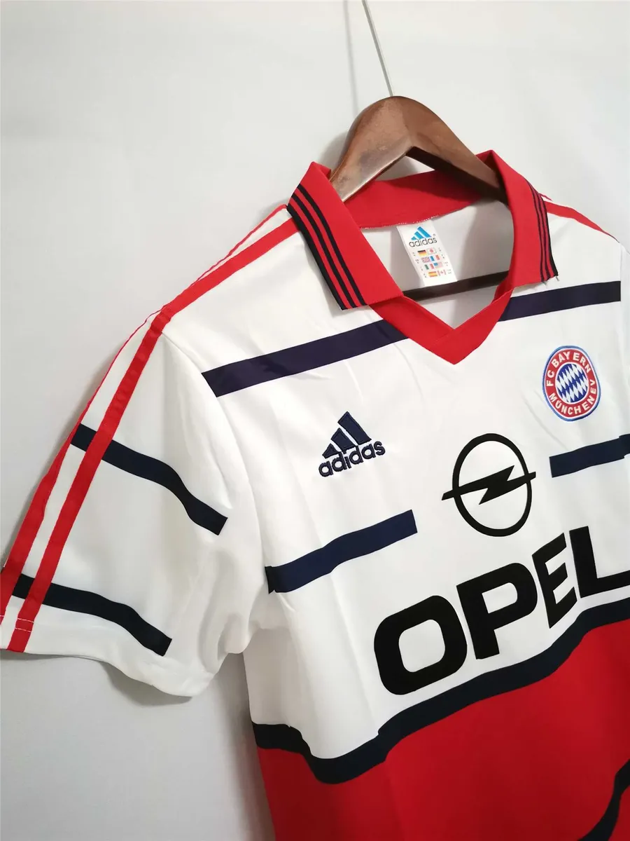98-01 Bayern Munich away 7