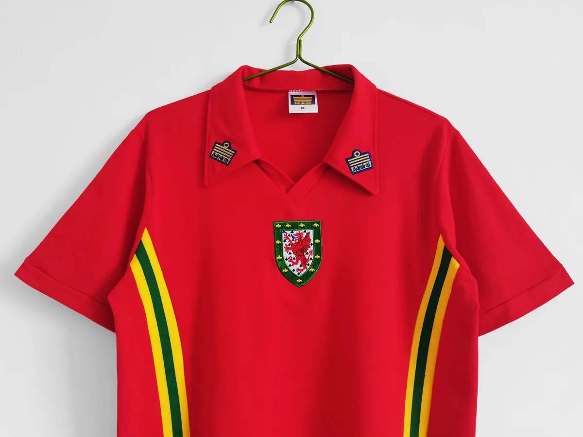 76-79 Wales home 6
