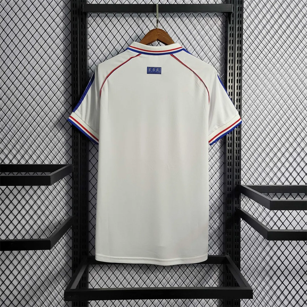 1998 France away white 5