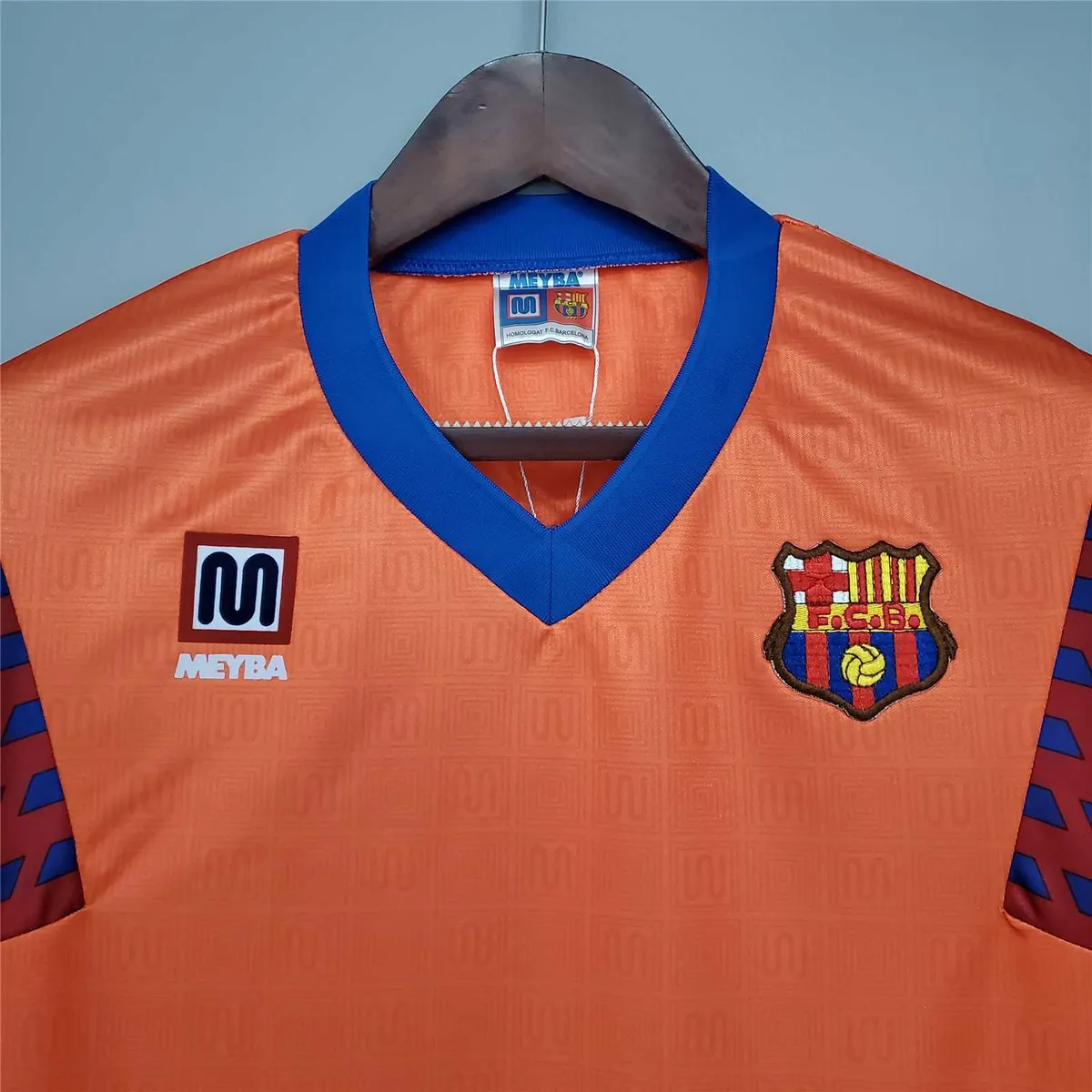 91-92 Barcelona away 11