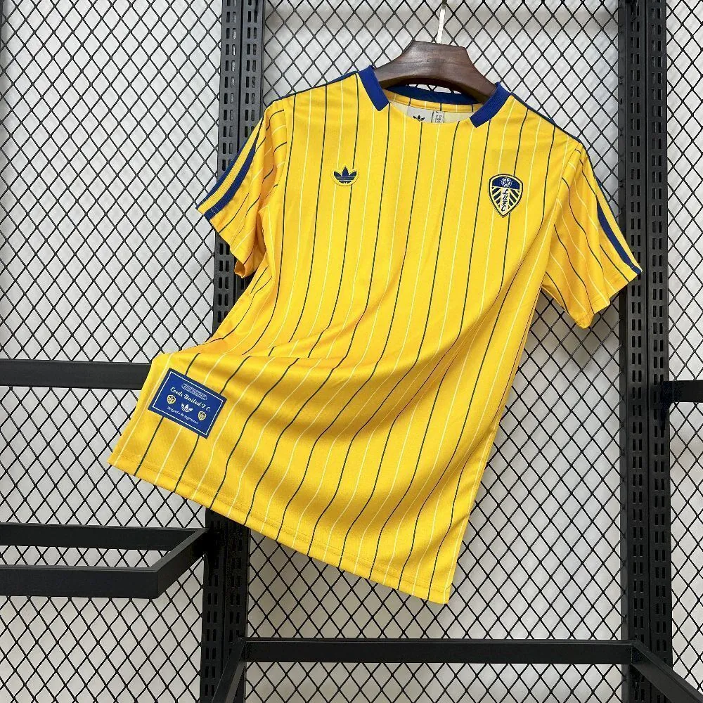 25-26Leeds United Casual Retro Style Football Shirt Apparels AAAAJersey Wholesale Yupoo 5