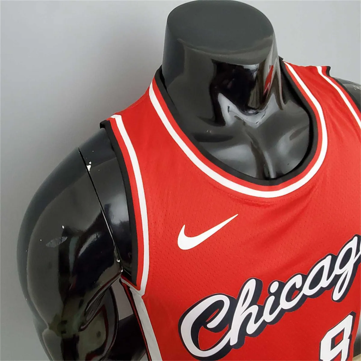 2022 Bulls LaVine #8 City Edition Red 1