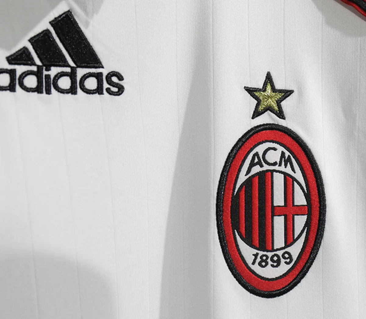 06-07 AC Milan Away Retro Kit Vintage Player Version Sino Shirt AAAAJersey Dropship Yupoo 4