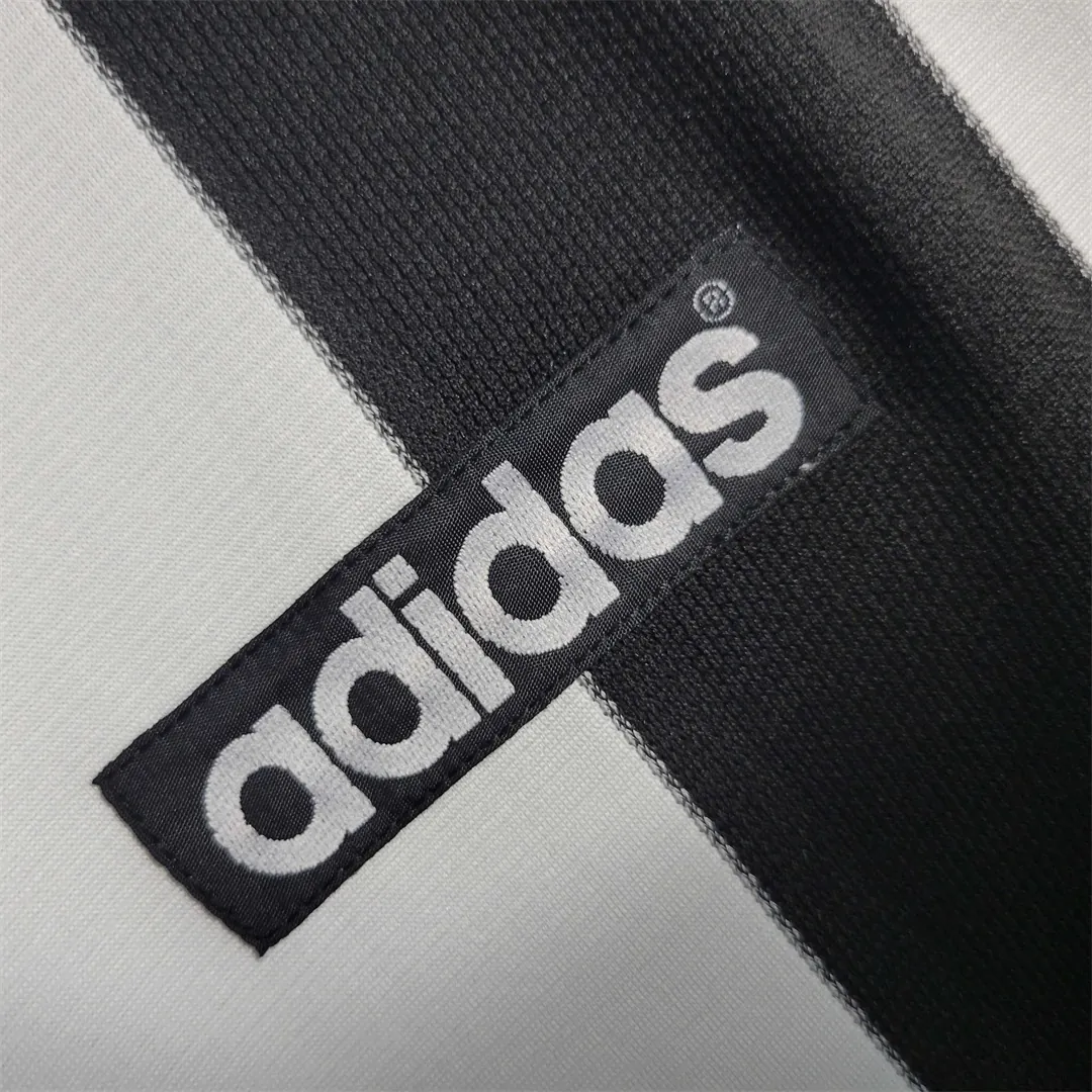 97-99 Newcastle home 15