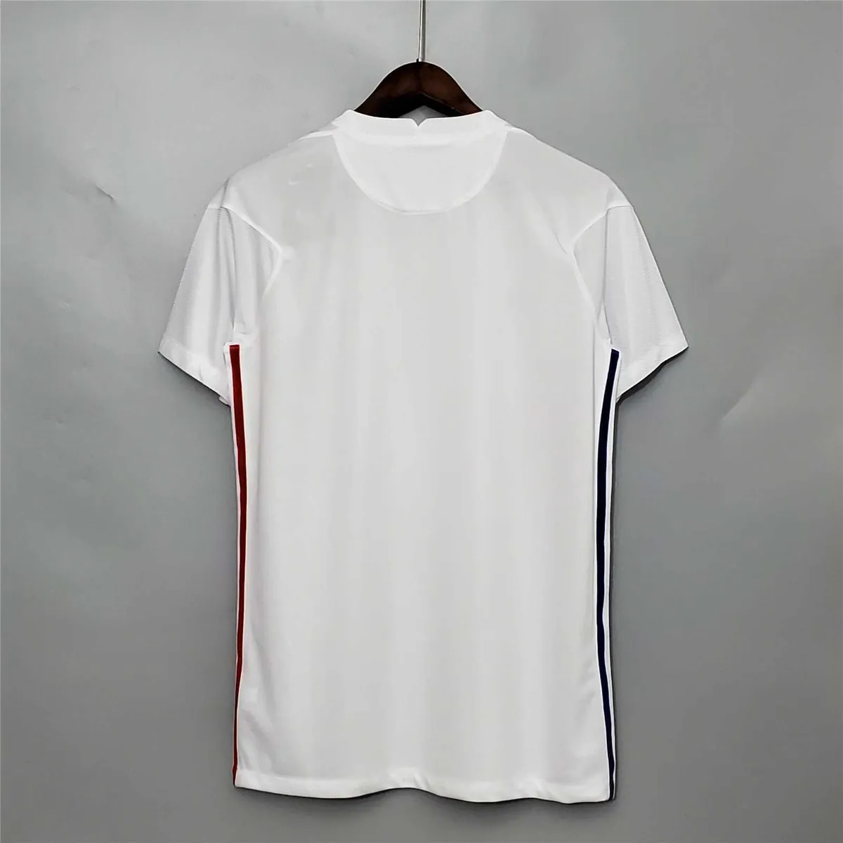 2020 France away 16