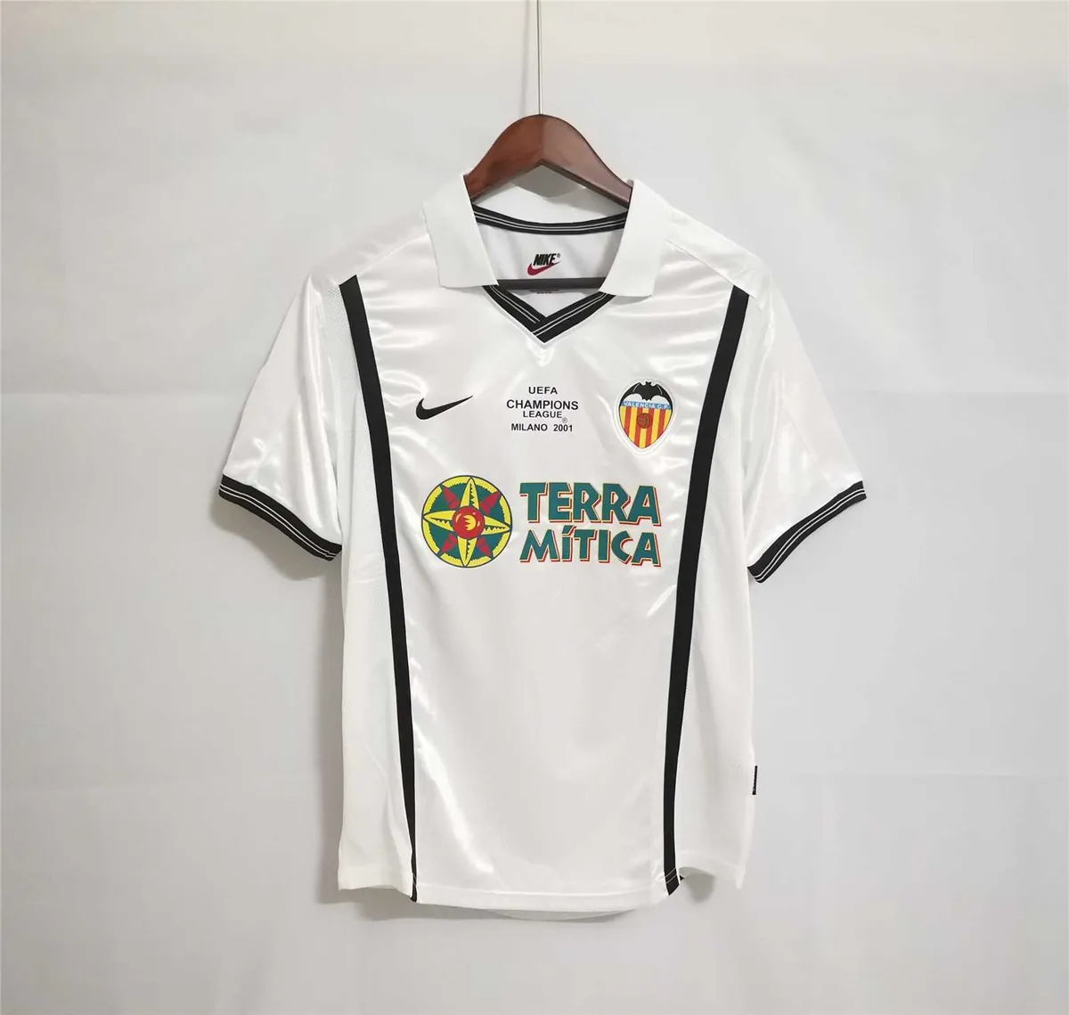 00-01 Valencia home 3