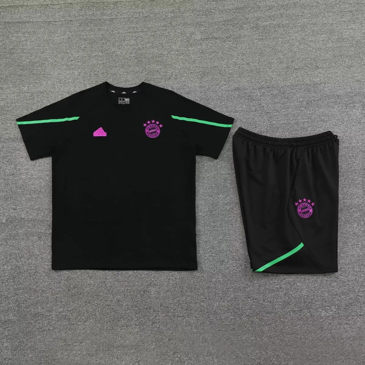 24-25 Bayern Training Soccer Jerseys Football Shirts 2