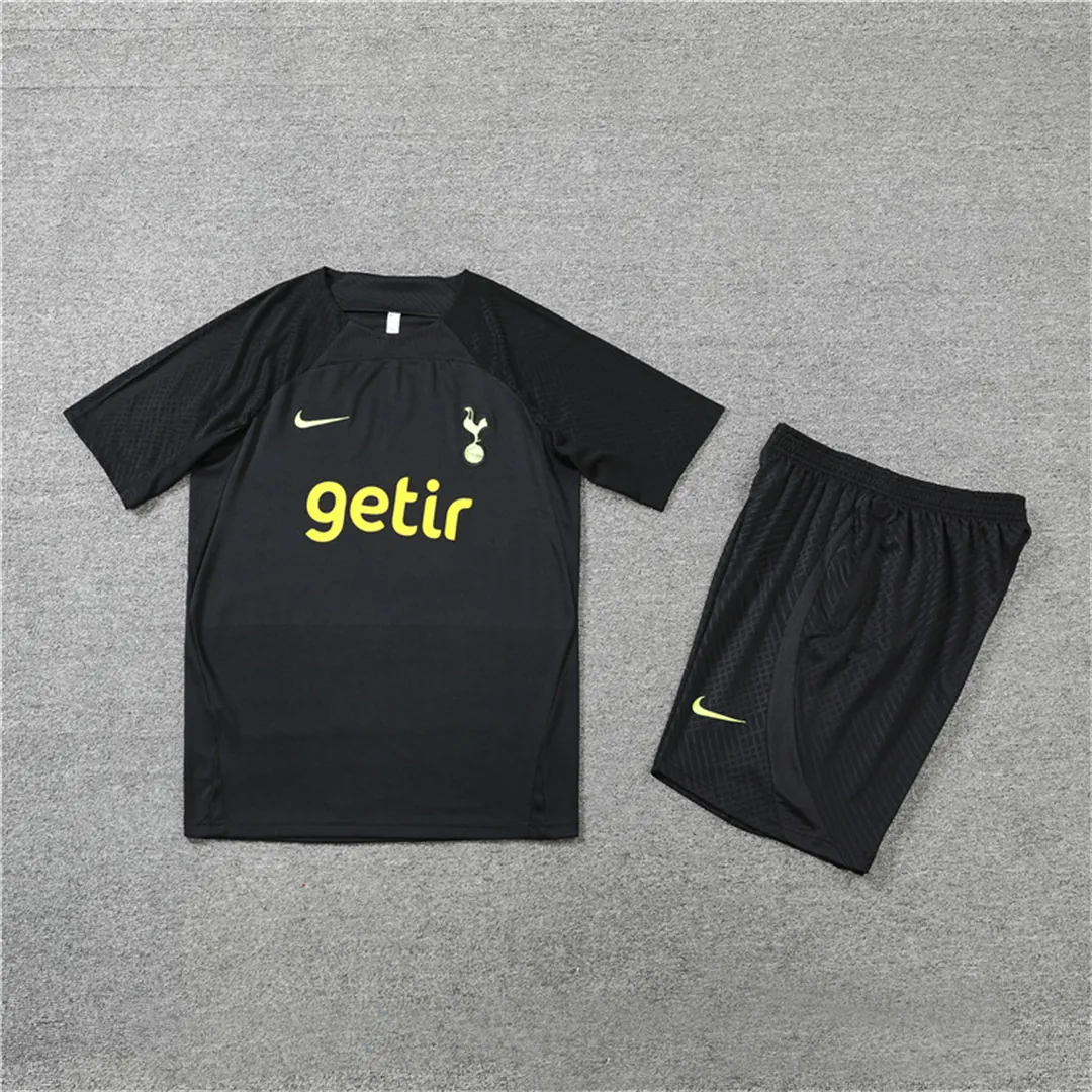 22-23 Tottenham Hotspur training kit black 1