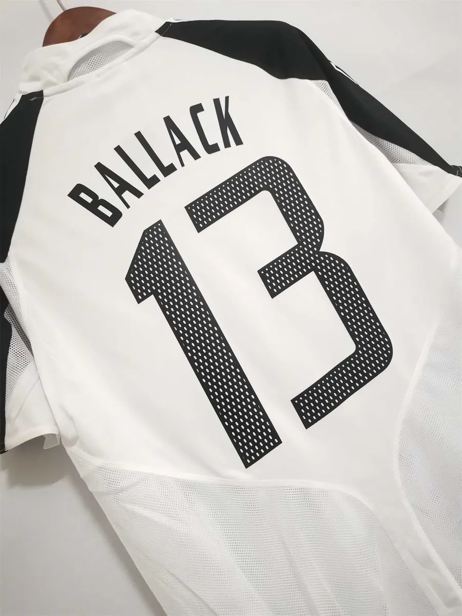 2004 Germany home white 8