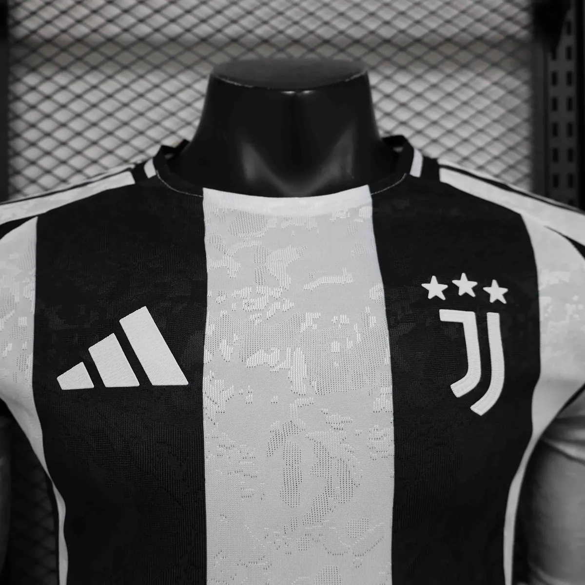 24-25 Juventus Home Long Sleeve Player Version Shirt Sport AAAAJersey Yupoo S-2XL 5