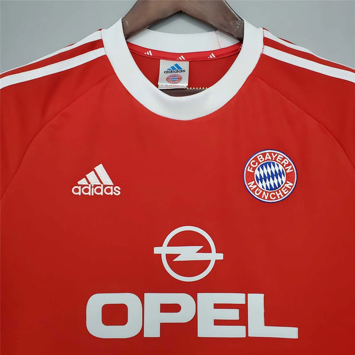 00-01 Bayern Munich home 7