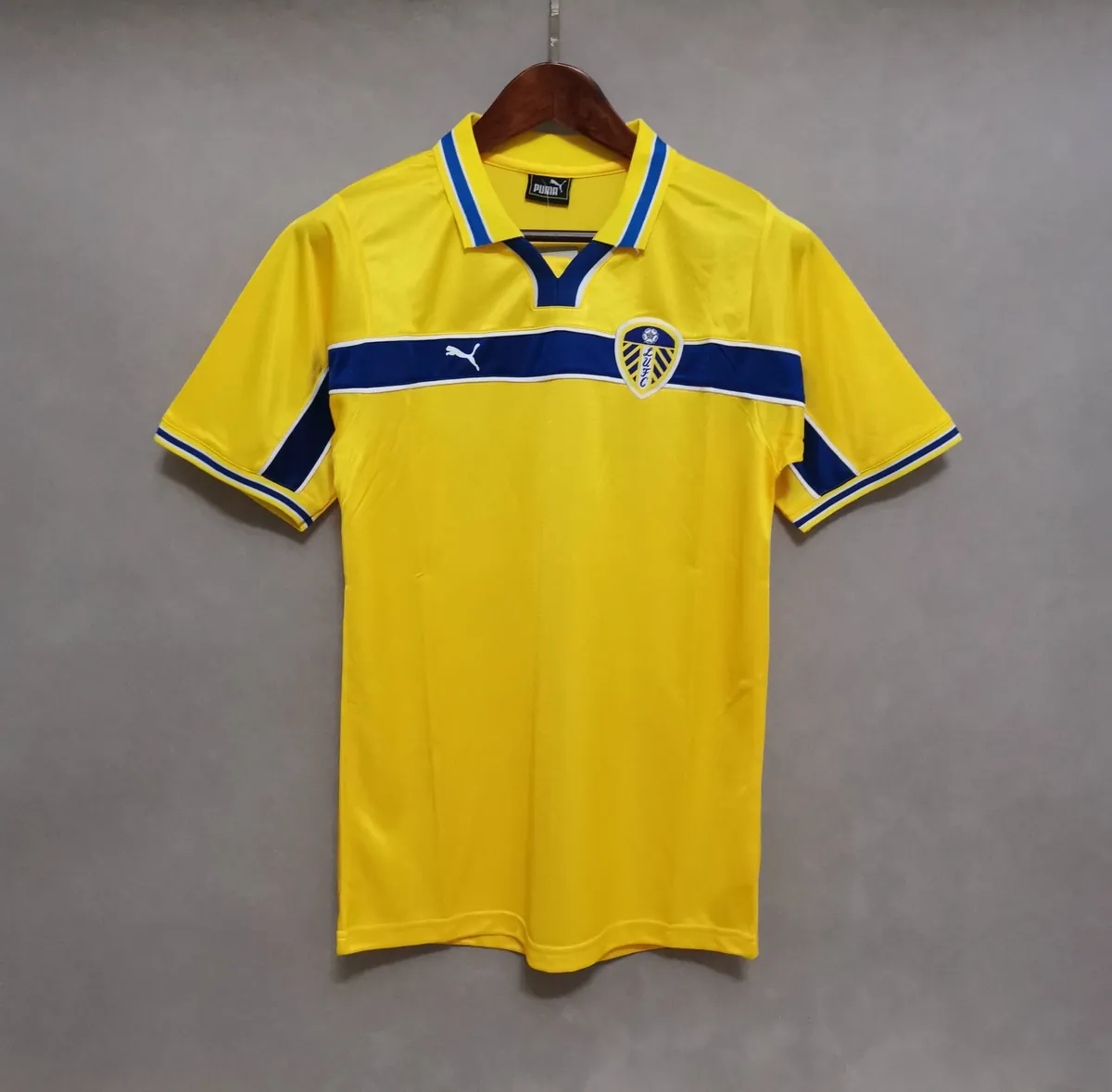 1999 Leeds United third away 8