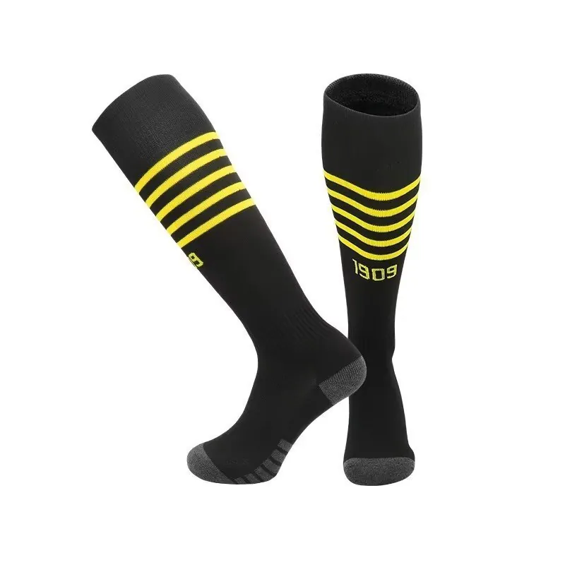 22-23 Dortmund away 4