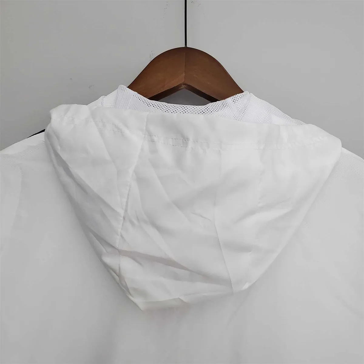 22-23 Real Madrid white windbreaker 2